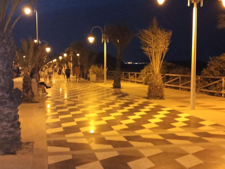 Bungalow En Primera Linea Del Mar Arenales del Sol Εξωτερικό φωτογραφία